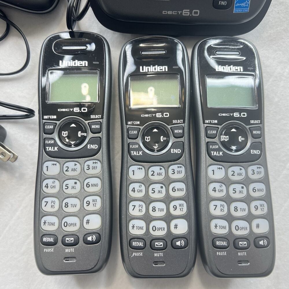 Uniden DECT1480-5 DECT 6.0 Cordless Phone 3 Handsets Answering System Chargers